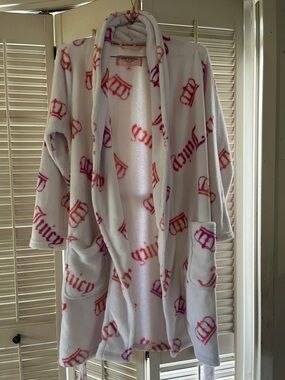 Juicy Couture White Fleece Robe with Pink and Orange Logo Pattern